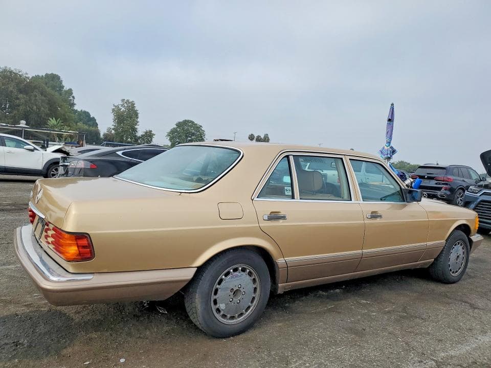 1986 MERCEDES-BENZ 560 SEL SEL 3