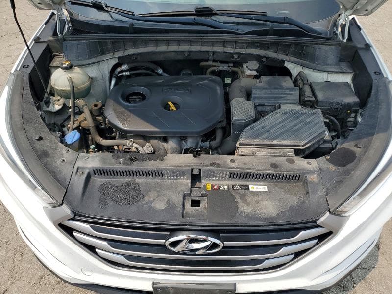 2017 HYUNDAI TUCSON SE 12