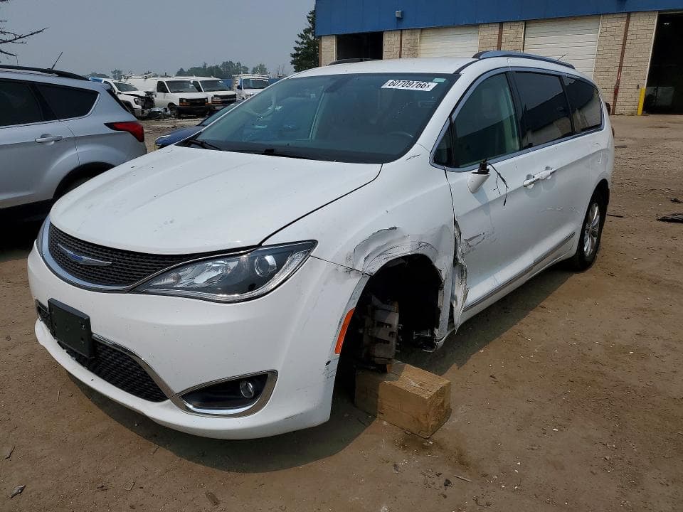 2018 CHRYSLER PACIFICA TOURING L - 1