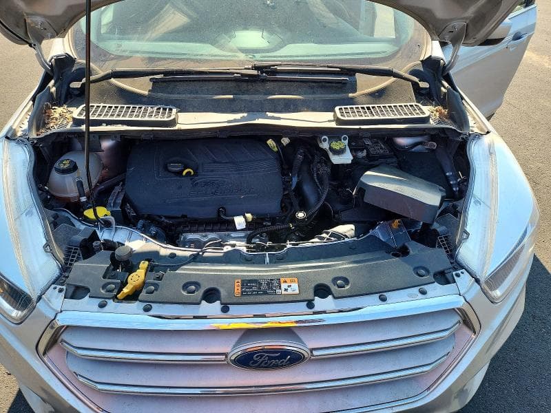 2018 FORD ESCAPE SE 11