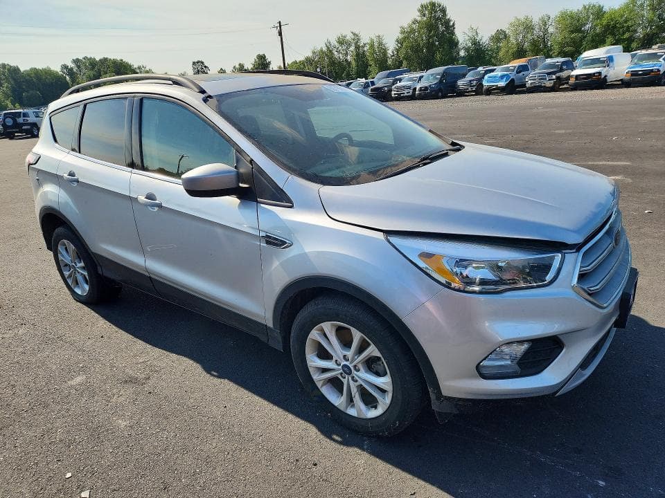 2018 FORD ESCAPE SE 4