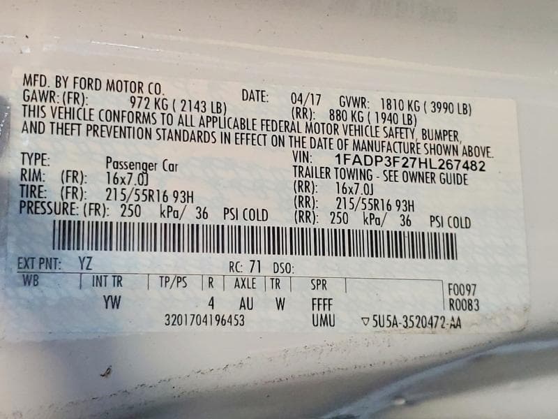 2017 FORD FOCUS SE 12