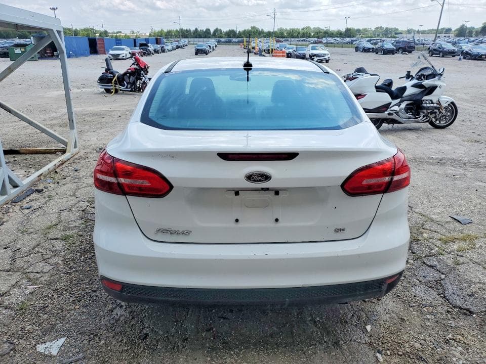 2017 FORD FOCUS SE 6