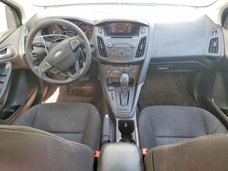 2017 FORD FOCUS SE 8