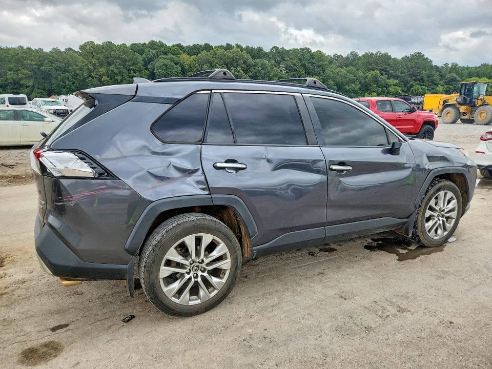 2019 TOYOTA RAV4 LIMITED 3