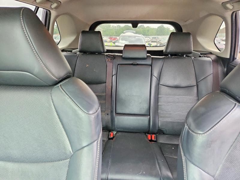 2019 TOYOTA RAV4 LIMITED 10