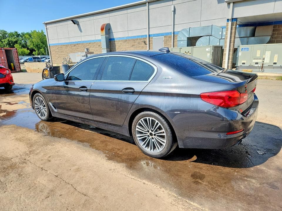 2019 BMW 530XE 2