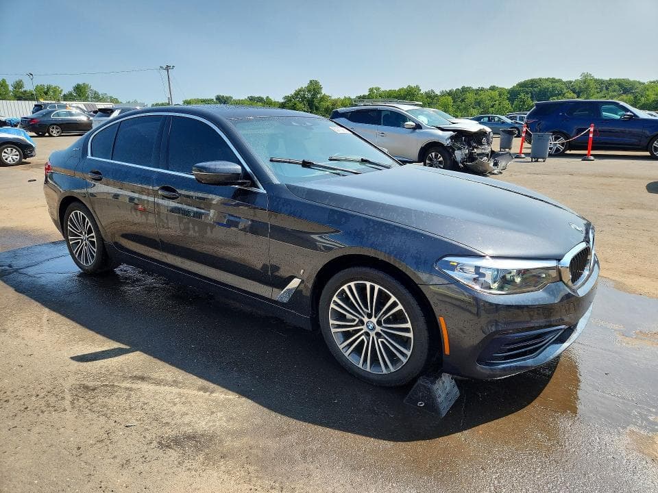 2019 BMW 530XE 4