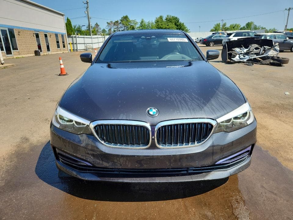 2019 BMW 530XE 5