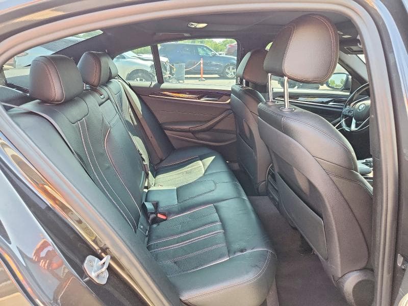 2019 BMW 530XE 10