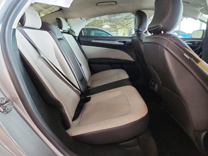 2019 FORD FUSION SE 10