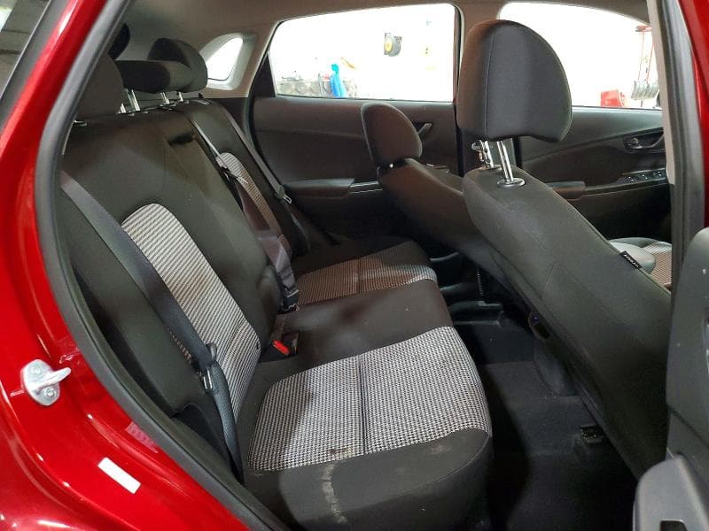 2023 HYUNDAI KONA SE 10