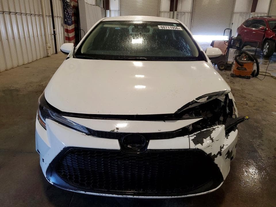 2021 TOYOTA COROLLA LE 5