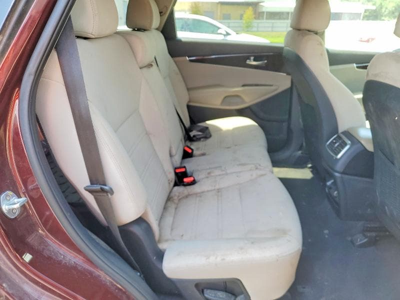 2018 KIA SORENTO LX 11