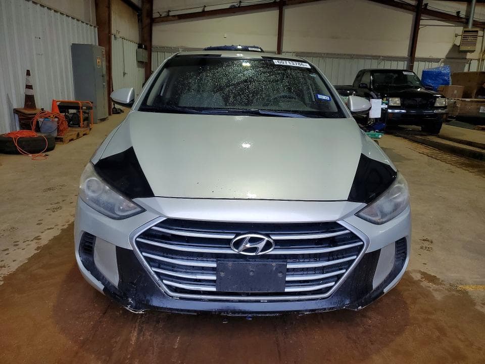 2017 HYUNDAI ELANTRA SE SE 5