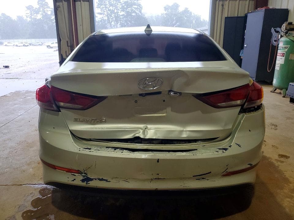 2017 HYUNDAI ELANTRA SE SE 6