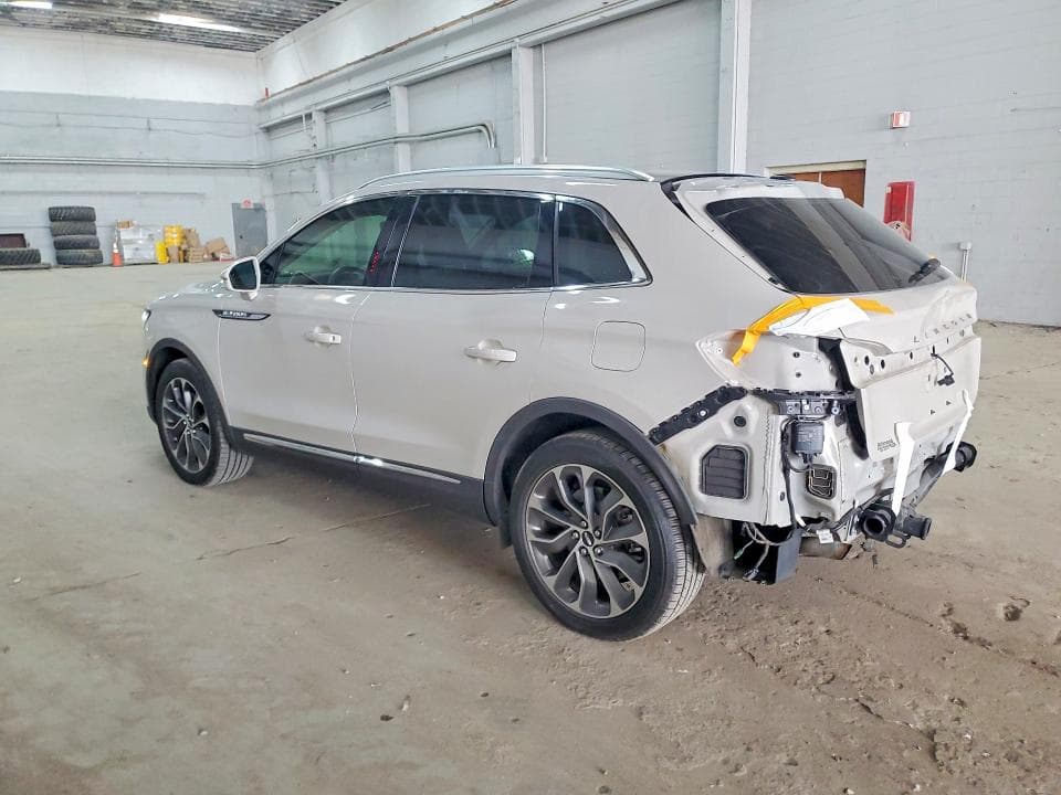 2022 LINCOLN NAUTILUS RESERVE 2