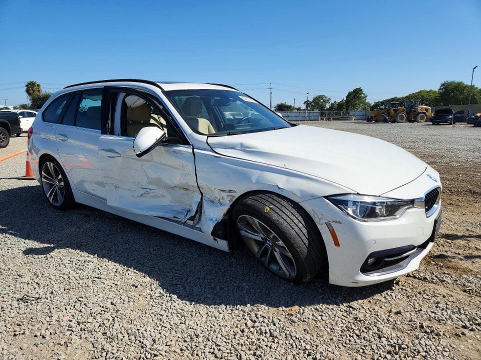 2017 BMW 330 XI 4