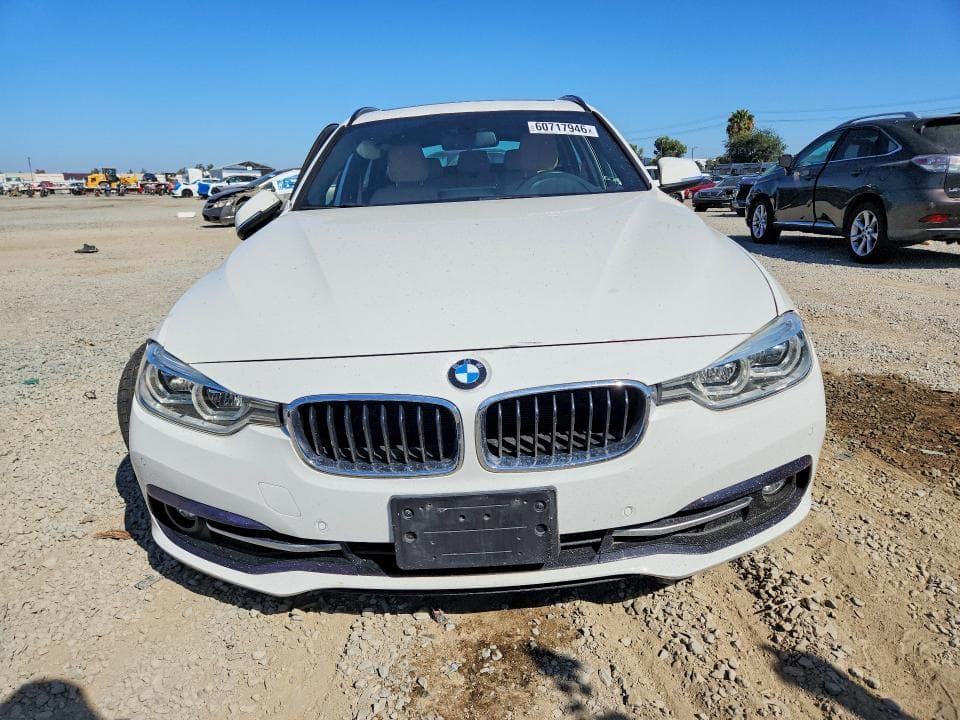 2017 BMW 330 XI 5