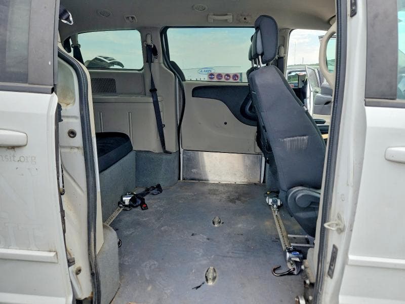 2017 DODGE GRAND CARAVAN SE 11
