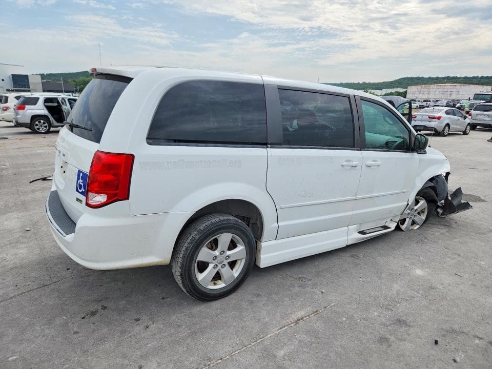 2017 DODGE GRAND CARAVAN SE 3