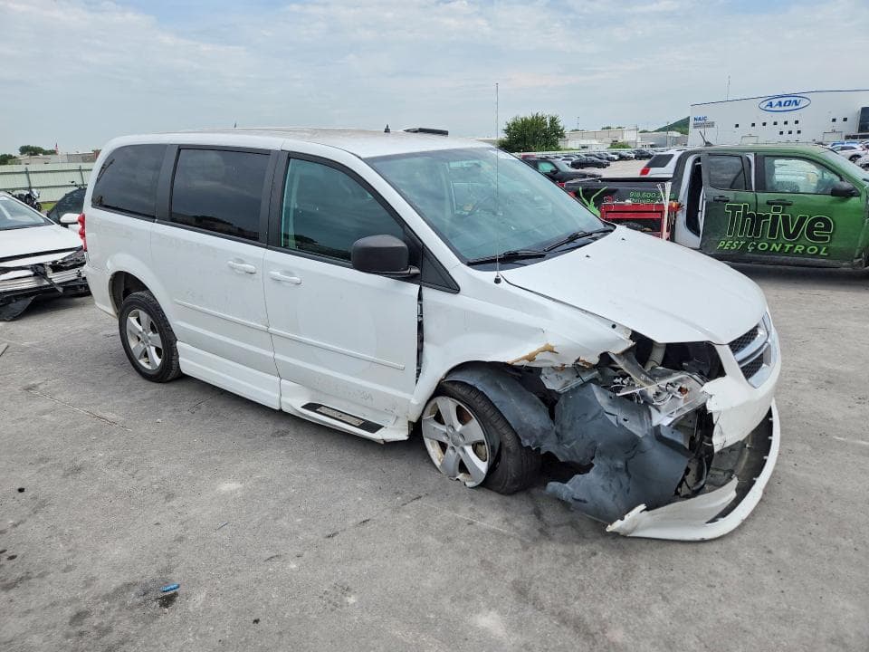2017 DODGE GRAND CARAVAN SE 4