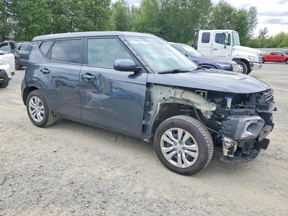 2022 KIA SOUL LX 4