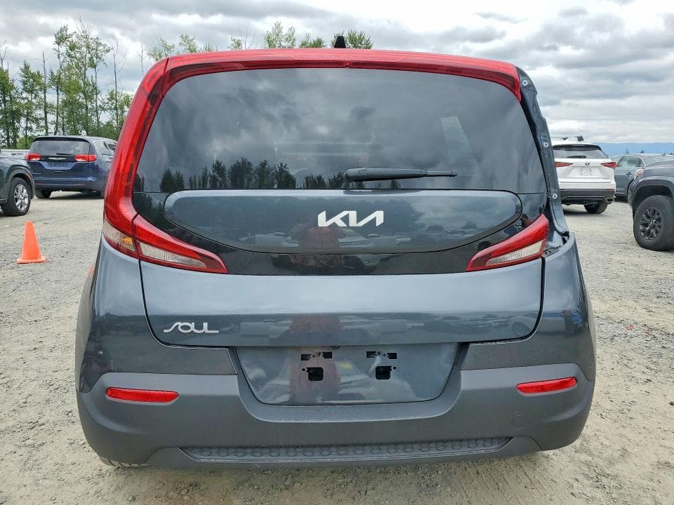 2022 KIA SOUL LX 6