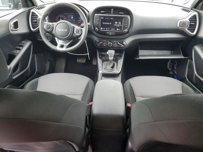 2022 KIA SOUL LX 8