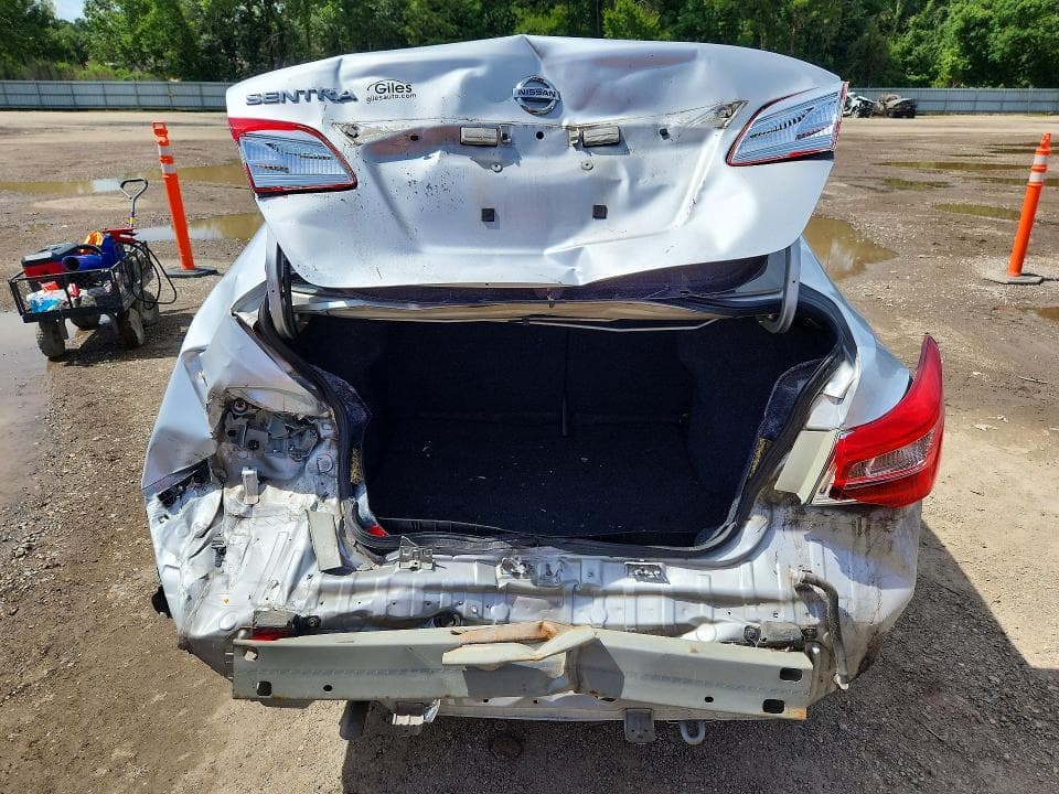 2017 NISSAN SENTRA S 6