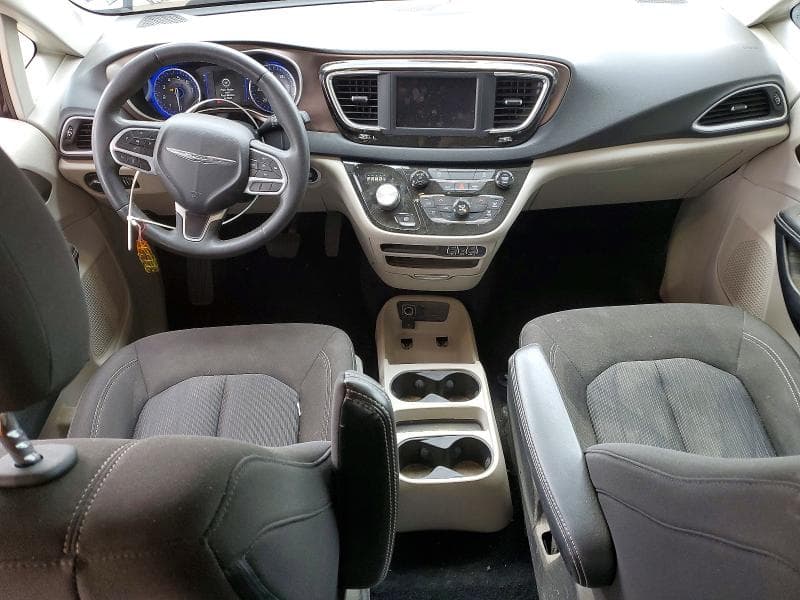 2023 CHRYSLER VOYAGER LX LX 8