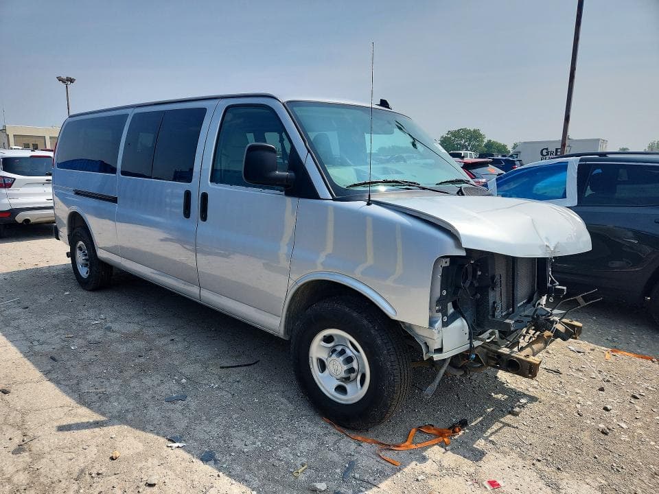 2017 CHEVROLET EXPRESS G3500 LS LS 4