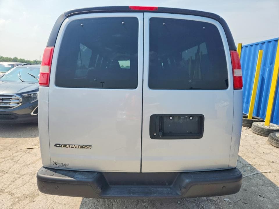 2017 CHEVROLET EXPRESS G3500 LS LS 6