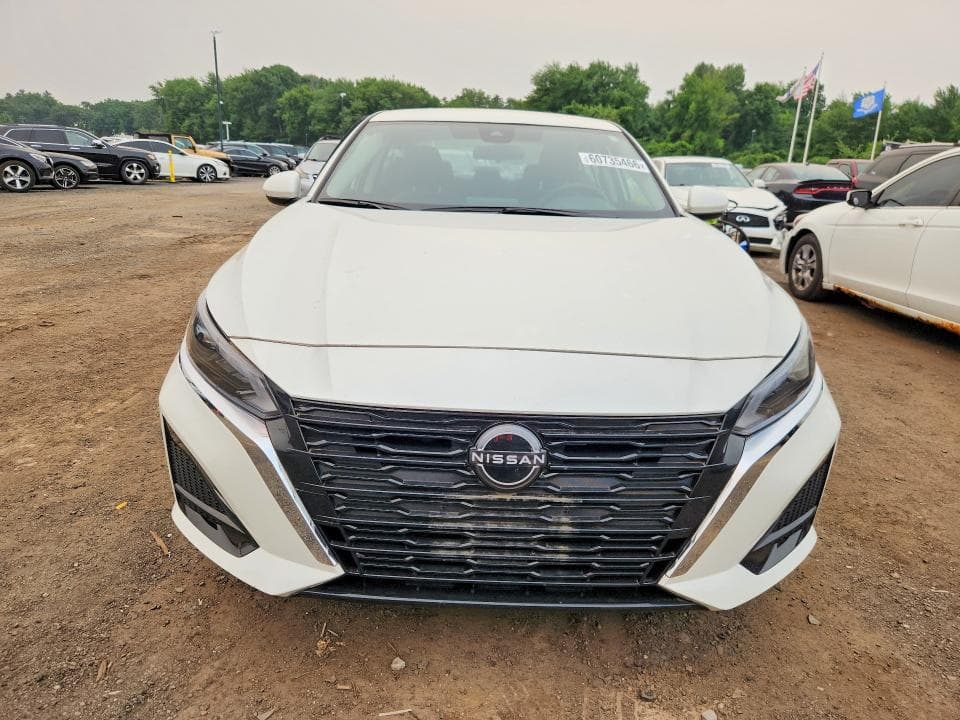 2023 NISSAN ALTIMA SV 5