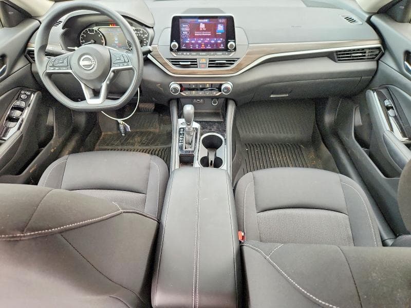 2023 NISSAN ALTIMA SV 8