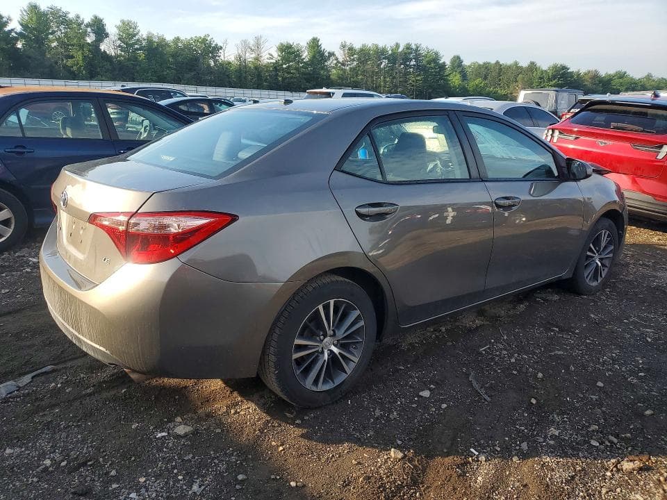 2017 TOYOTA COROLLA LE LE 3