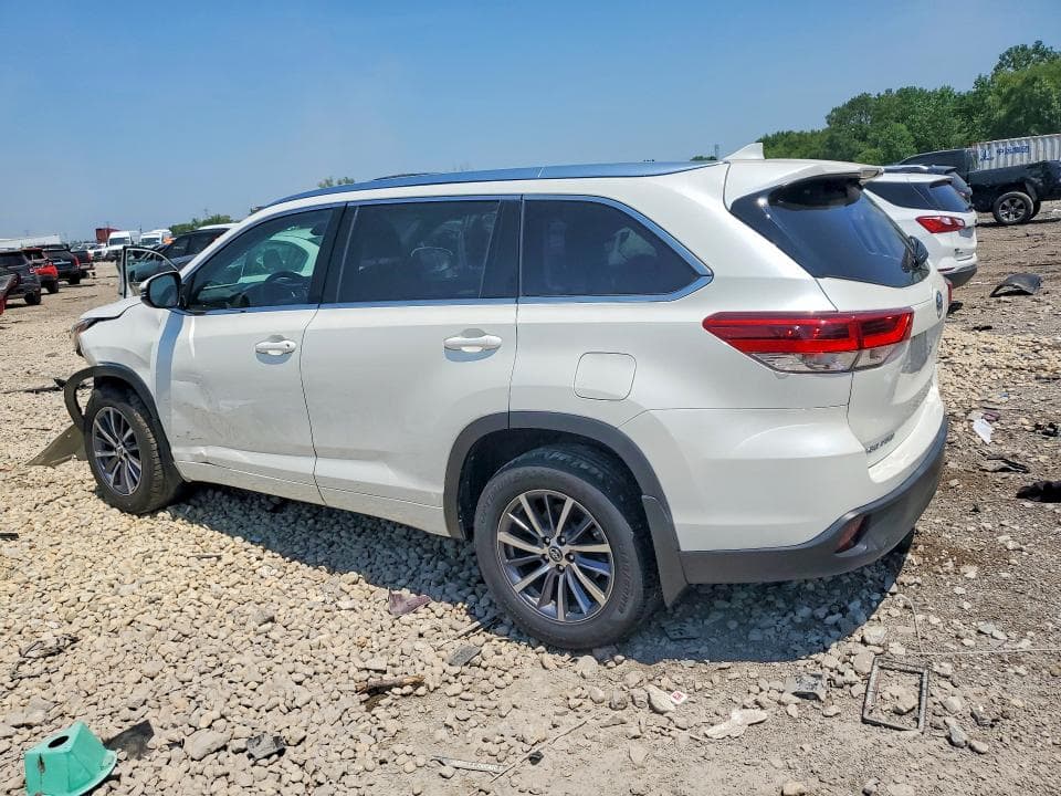 2017 TOYOTA HIGHLANDER XLE 2