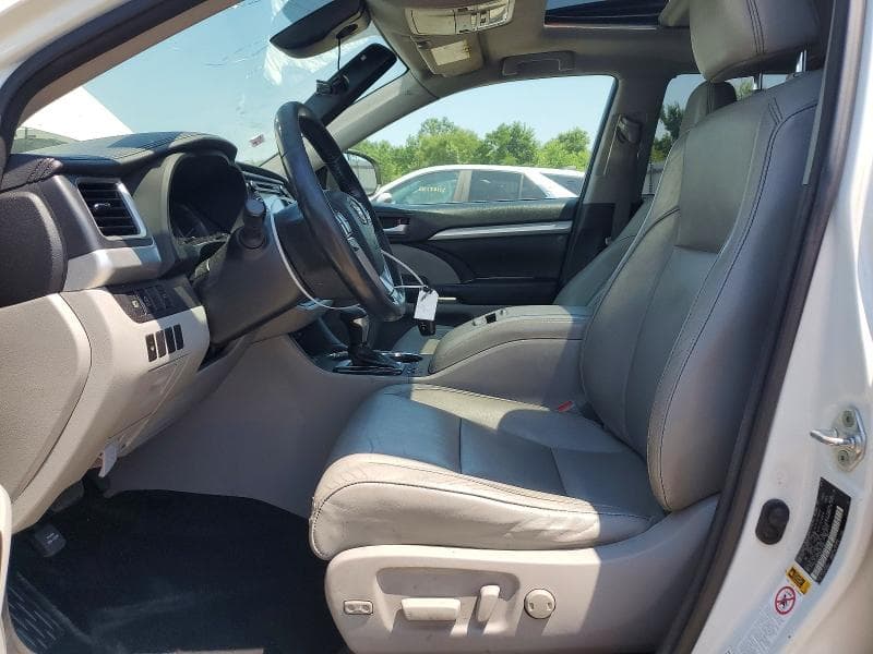 2017 TOYOTA HIGHLANDER XLE 7
