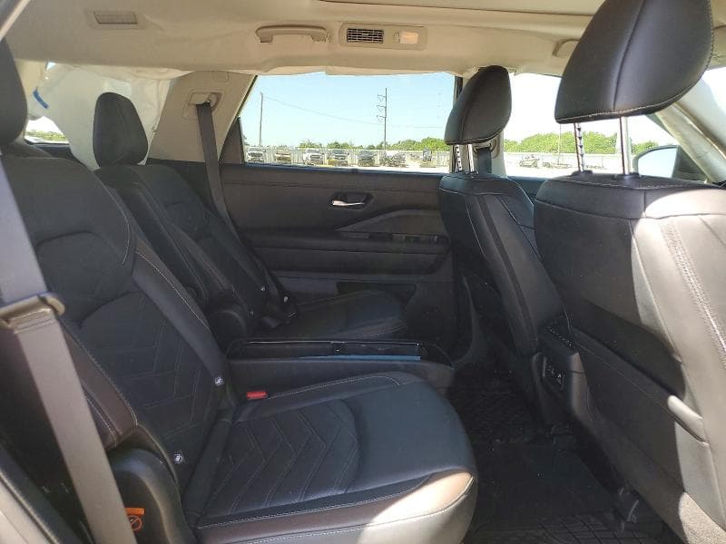 2023 NISSAN PATHFINDER PLATINUM 11