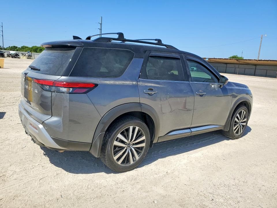 2023 NISSAN PATHFINDER PLATINUM 3