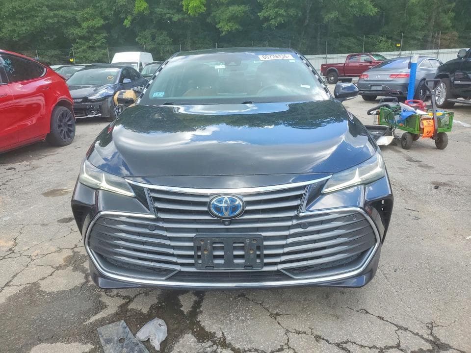 2020 TOYOTA AVALON LIMITED 5