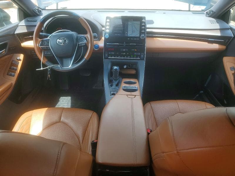 2020 TOYOTA AVALON LIMITED 8