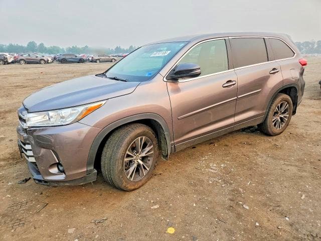 2018 TOYOTA HIGHLANDER LE - 1