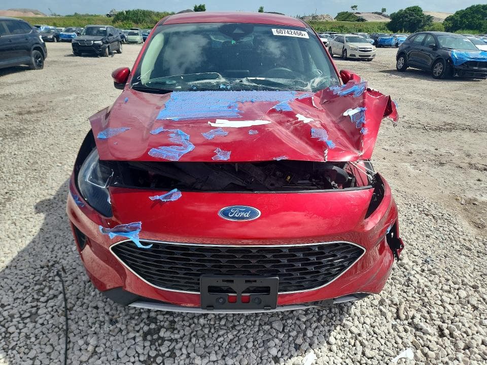 2020 FORD ESCAPE SE SE 5