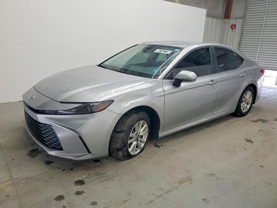2025 TOYOTA CAMRY LE 1