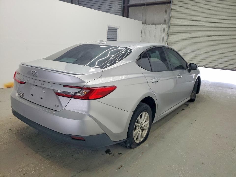 2025 TOYOTA CAMRY LE 3