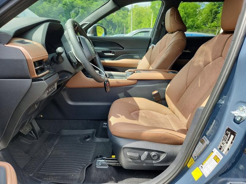 2026 TOYOTA GRAND HIGHLANDER HYBRID MAX PLATINUM 7