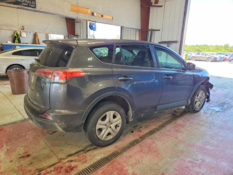 2018 TOYOTA RAV4 LE 3