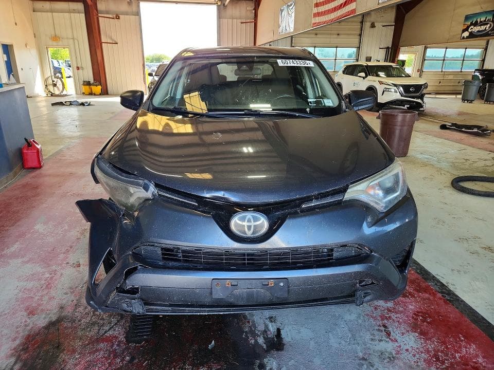 2018 TOYOTA RAV4 LE 5