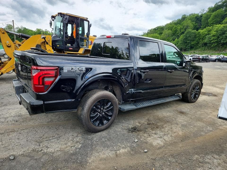 2025 FORD F150 LARIAT 3